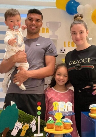 Casemiro with his wife and children.